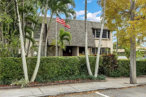 2132 NE 171st Street North Miami Beach FL 33162