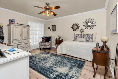 2132 NE 171st Street North Miami Beach FL 33162