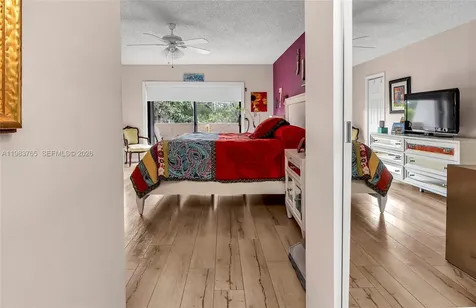 2132 NE 171st Street North Miami Beach FL 33162