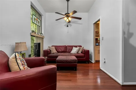 2132 NE 171st Street North Miami Beach FL 33162