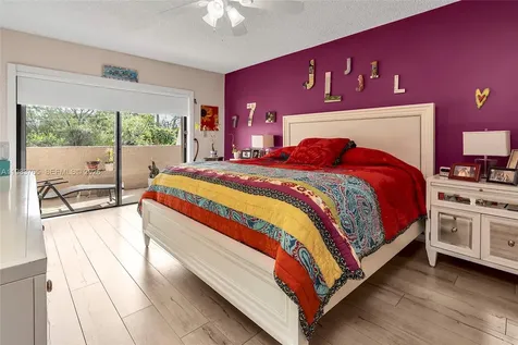 2132 NE 171st Street North Miami Beach FL 33162