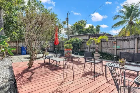 2132 NE 171st Street North Miami Beach FL 33162
