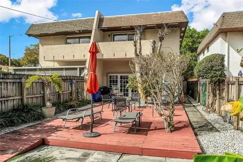 2132 NE 171st Street North Miami Beach FL 33162