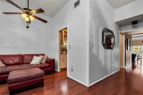 2132 NE 171st Street North Miami Beach FL 33162
