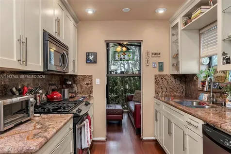2132 NE 171st Street North Miami Beach FL 33162
