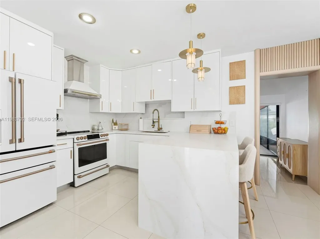 550 NW 58th Avenue Miami FL 33126
