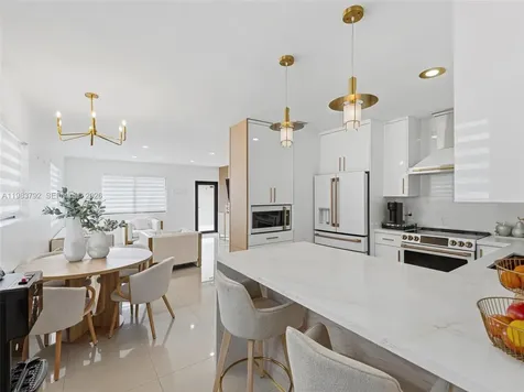 550 NW 58th Avenue Miami FL 33126