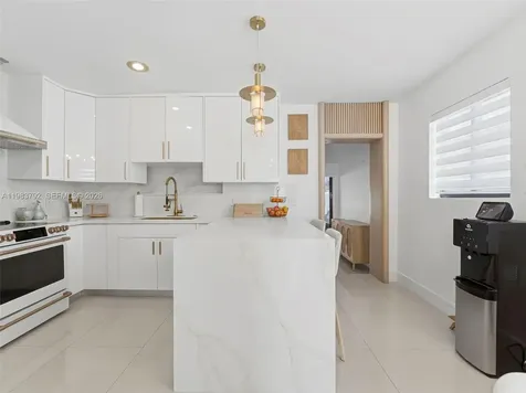 550 NW 58th Avenue Miami FL 33126