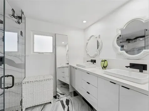 550 NW 58th Avenue Miami FL 33126