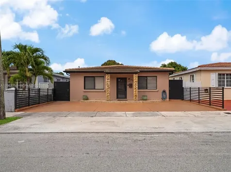 550 NW 58th Avenue Miami FL 33126