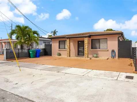 550 NW 58th Avenue Miami FL 33126