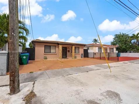 550 NW 58th Avenue Miami FL 33126