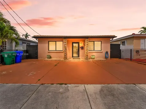 550 NW 58th Avenue Miami FL 33126