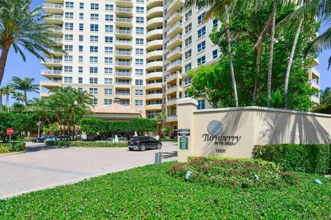 19501 W Country Club Drive Aventura FL 33180