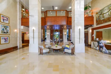 19501 W Country Club Drive Aventura FL 33180