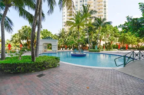 19501 W Country Club Drive Aventura FL 33180