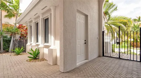 7956 SW 195th Street Cutler Bay FL 33157