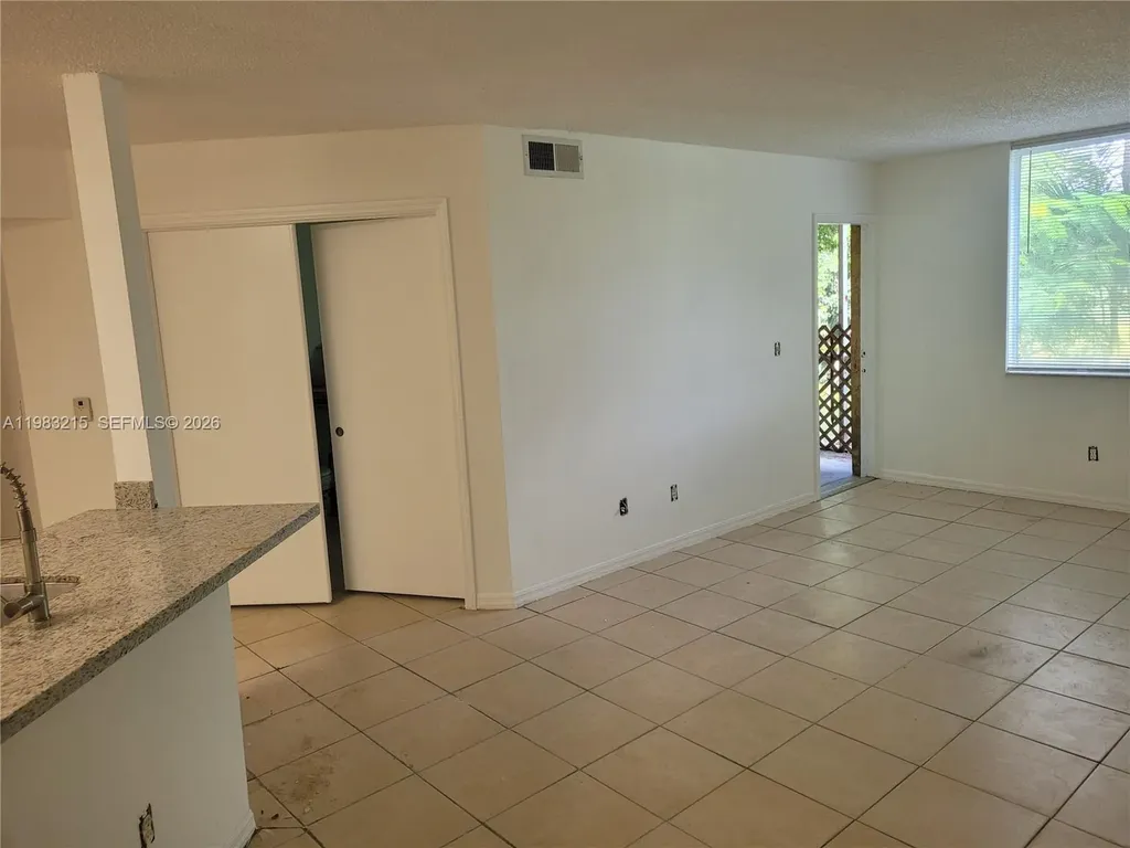 4035 W Mcnab Road Pompano Beach FL 33069