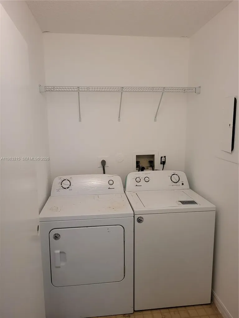 4035 W Mcnab Road Pompano Beach FL 33069