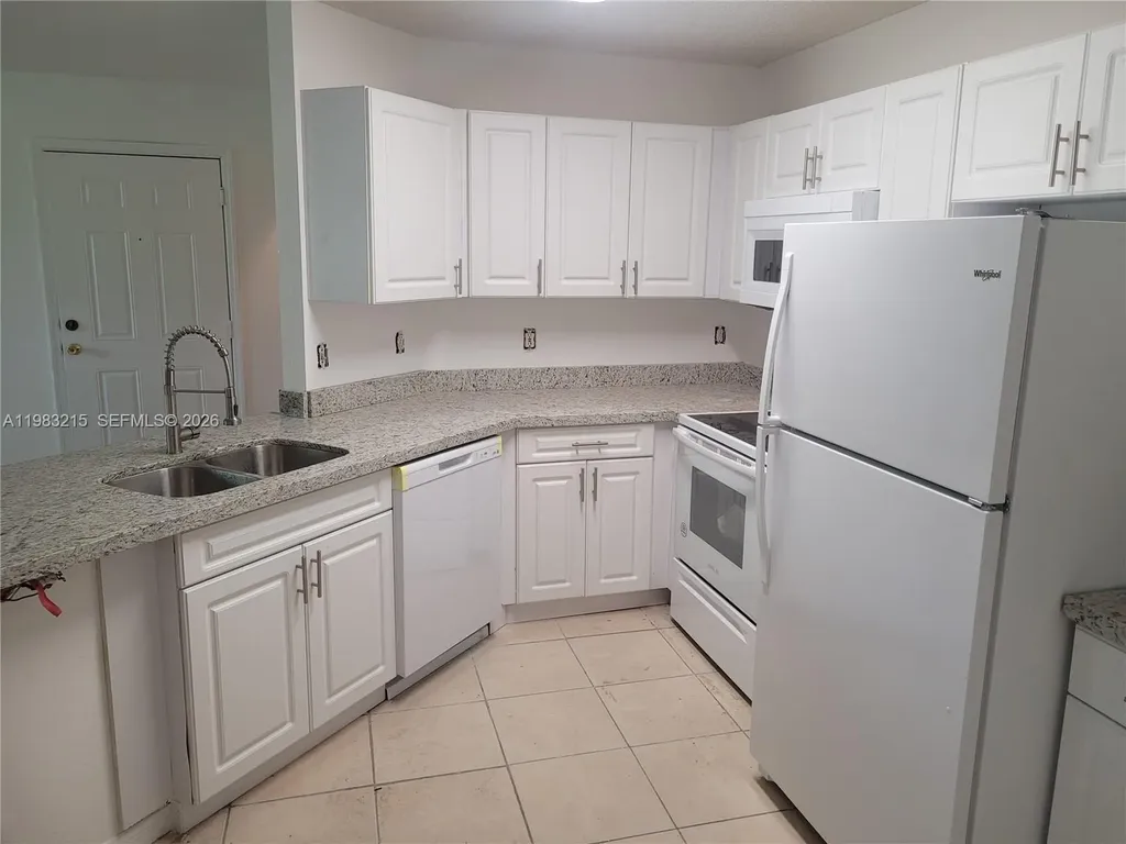 4035 W Mcnab Road Pompano Beach FL 33069