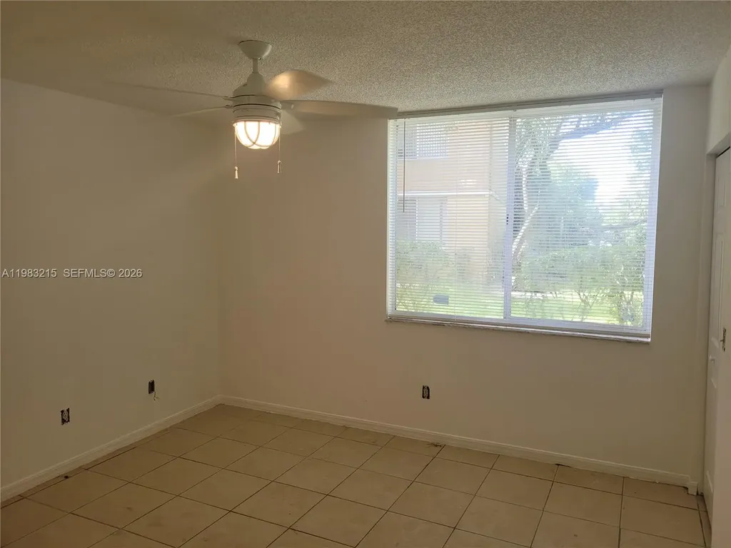 4035 W Mcnab Road Pompano Beach FL 33069