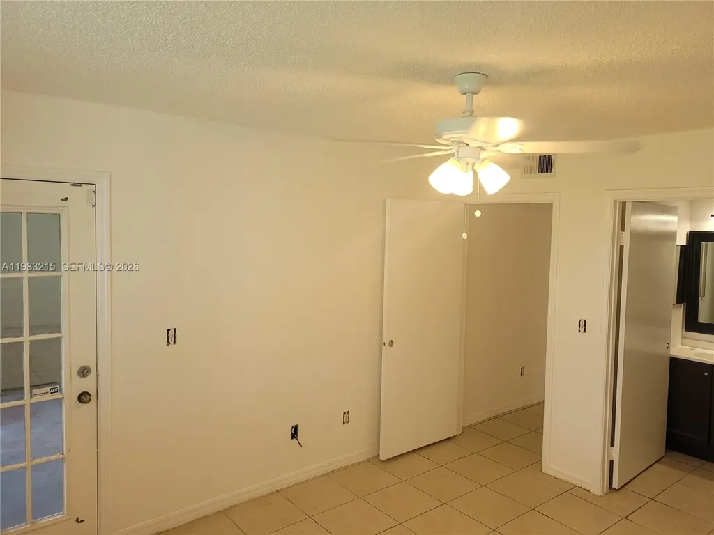 4035 W Mcnab Road Pompano Beach FL 33069