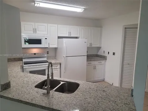 4035 W Mcnab Road Pompano Beach FL 33069