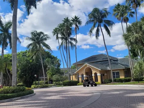4035 W Mcnab Road Pompano Beach FL 33069