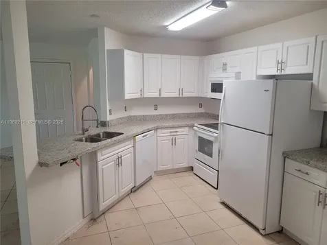 4035 W Mcnab Road Pompano Beach FL 33069