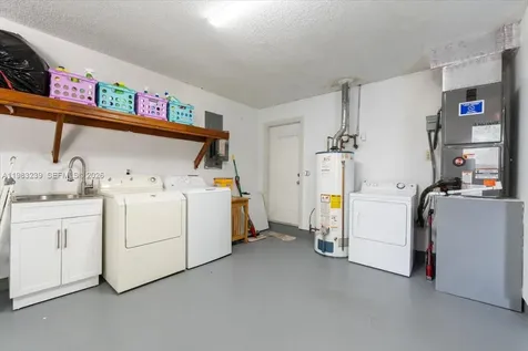 6313 NW 75th Way Parkland FL 33067