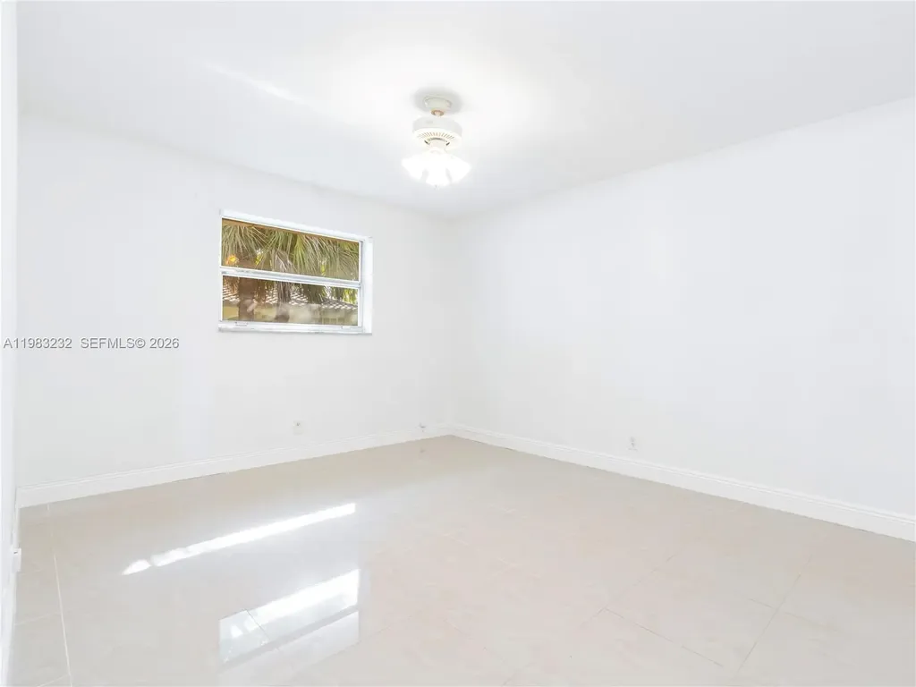 8704 NW 35th Street Coral Springs FL 33065