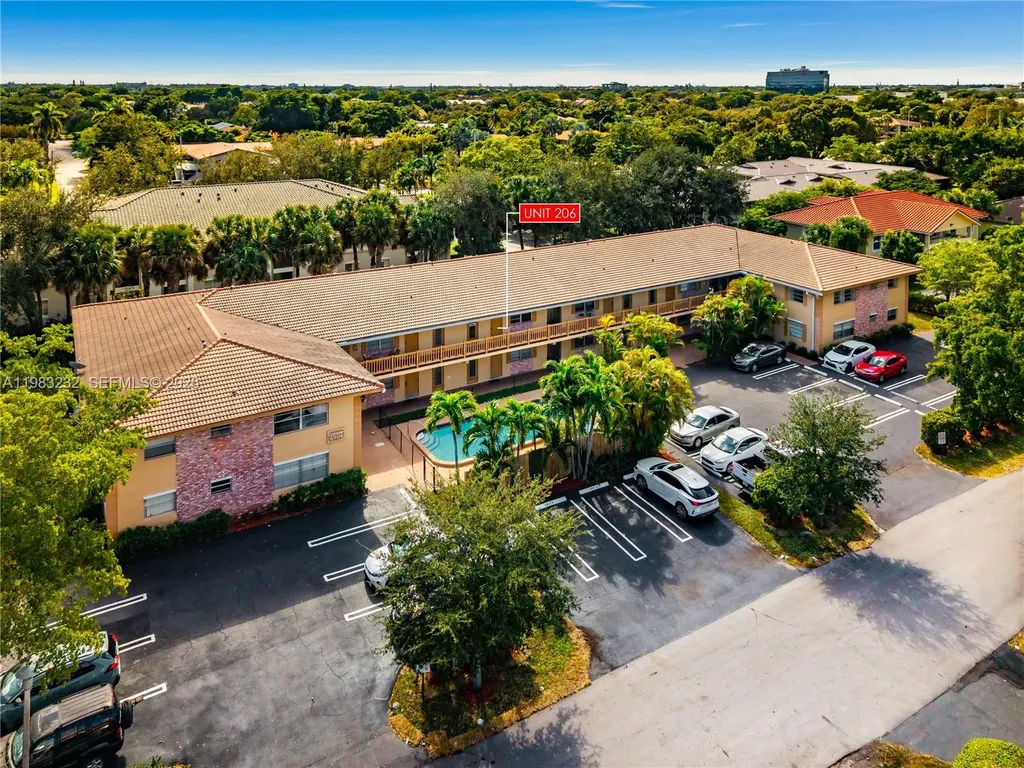 8704 NW 35th Street Coral Springs FL 33065