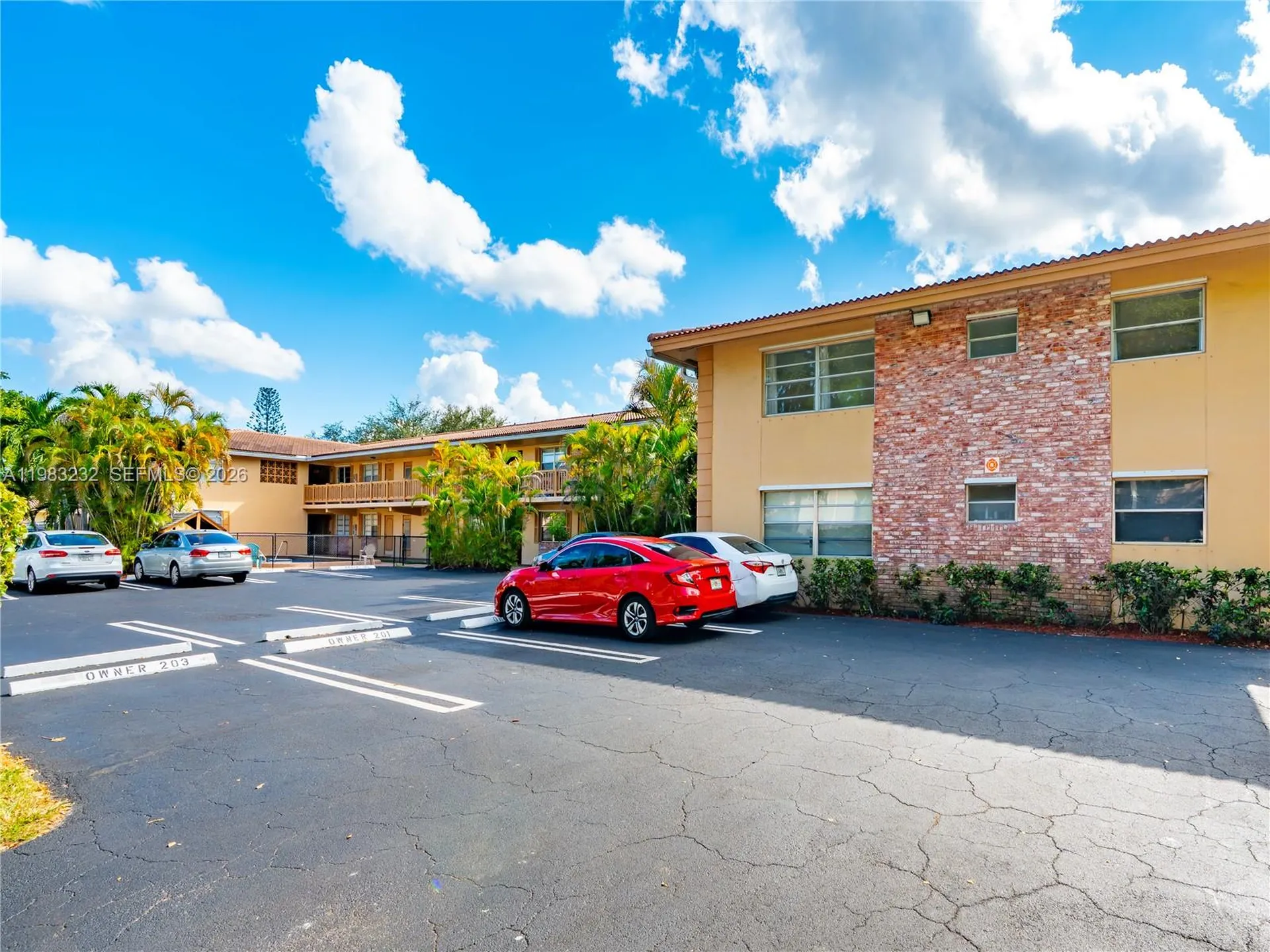 8704 NW 35th Street Coral Springs FL 33065