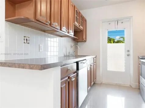 8704 NW 35th Street Coral Springs FL 33065