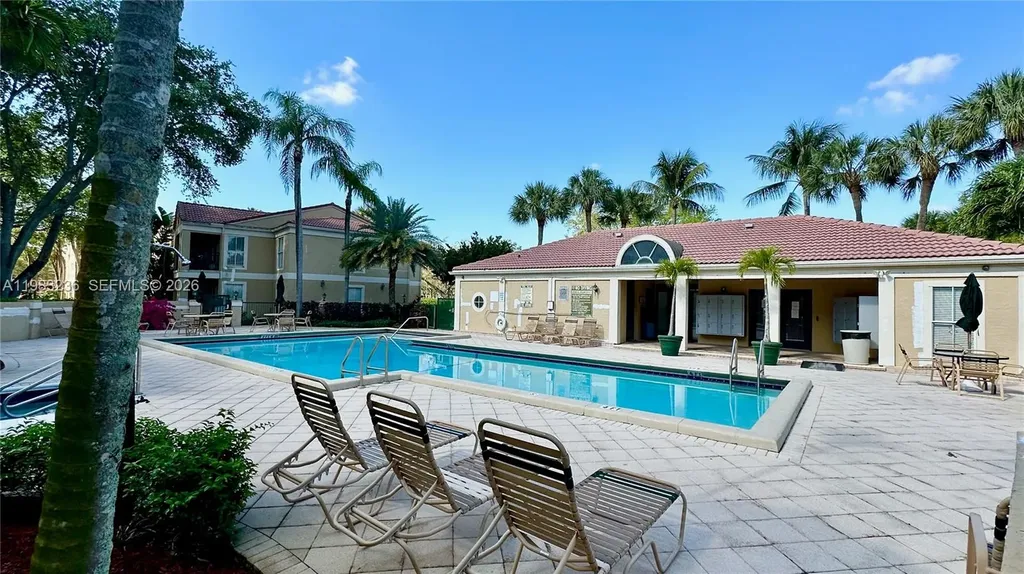 977 Riverside Drive Coral Springs FL 33071