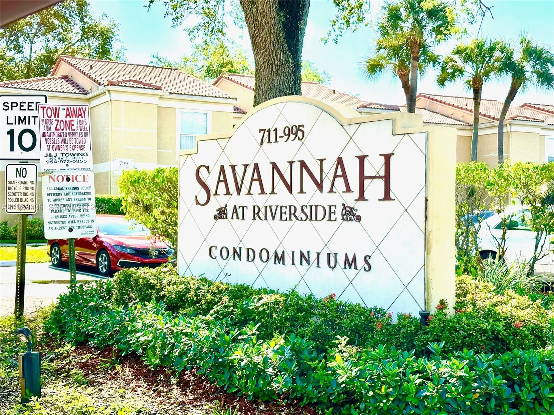 977 Riverside Drive Coral Springs FL 33071