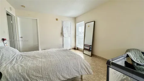 977 Riverside Drive Coral Springs FL 33071