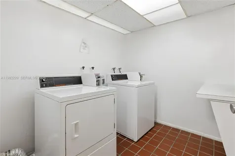 7100 NW 17th Street Plantation FL 33313