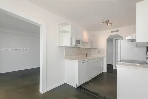 1688 West Avenue Miami Beach FL 33139