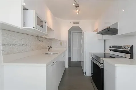 1688 West Avenue Miami Beach FL 33139