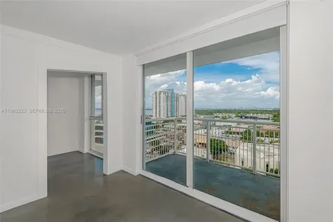 1688 West Avenue Miami Beach FL 33139