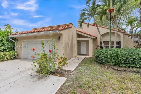 2905 Begonia Way Cooper City FL 33026