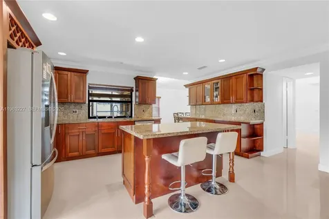 2905 Begonia Way Cooper City FL 33026