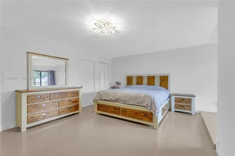 2905 Begonia Way Cooper City FL 33026