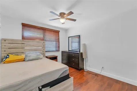 2905 Begonia Way Cooper City FL 33026