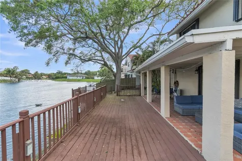 2905 Begonia Way Cooper City FL 33026