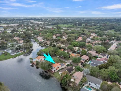 2905 Begonia Way Cooper City FL 33026