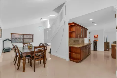 2905 Begonia Way Cooper City FL 33026