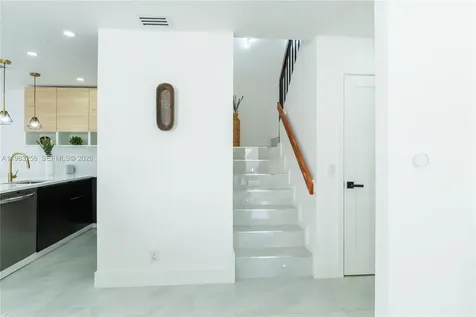 21204 Harbor Way Aventura FL 33180