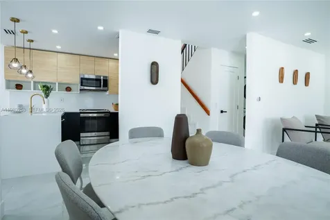 21204 Harbor Way Aventura FL 33180